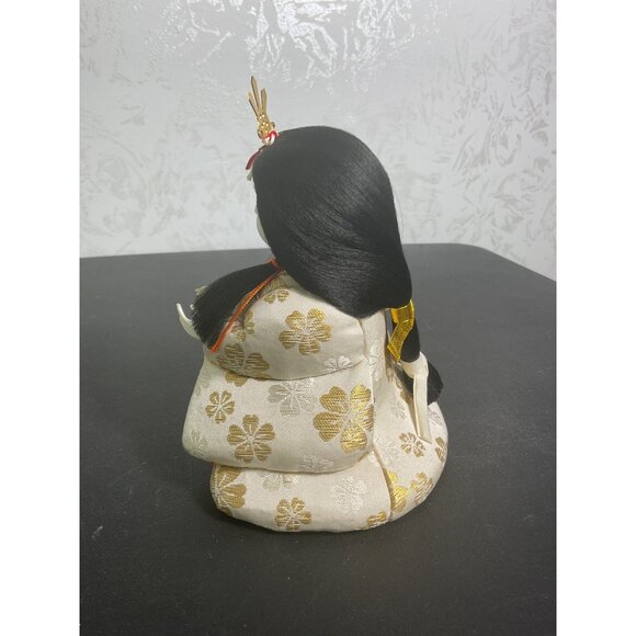 Japanese Princess Doll With Red Kimono & Gold Floral Pattern Sitting - Picture 4 of 6